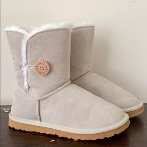 Ugg Bailey Button ll